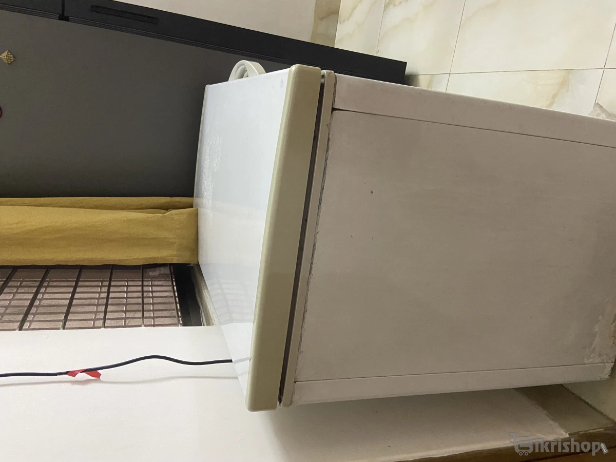 A Daewoo brand deep freezer photo 2
