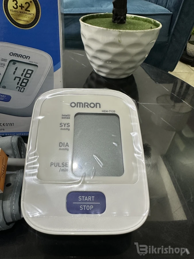 Original Omron HEM-7120 BP monitor + 1pcs Free Thermometer photo 2