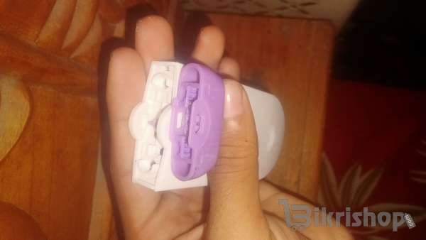 Finishing Touch Facial Hair Remover (Good Condition) photo 4