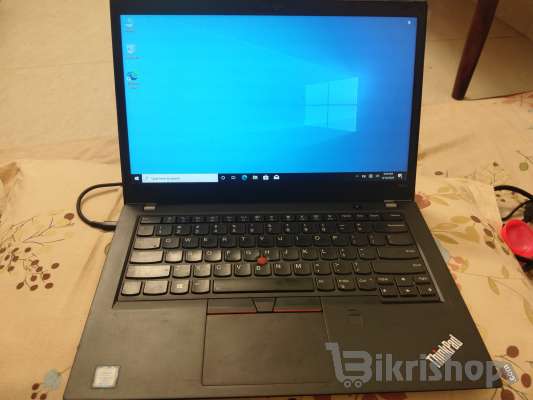 Lenovo ThinkPad X1 Carbon Core i7 8th Gen 8GB RAM Touchscreen photo 4