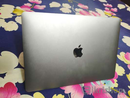 Apple Macbook Pro M1 photo 1