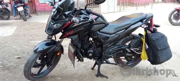 Honda X blade photo 1