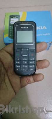 Nokia 1202 single SIM phone photo 1