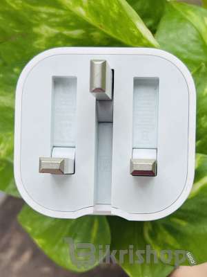 Apple 20W USB-C Power Adapter Plug 3 pin Original photo 3