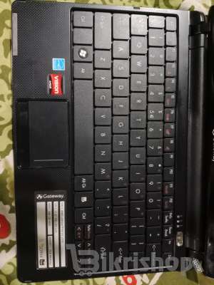 ফ্রেশ কন্ডিশন এর ল্যাপটপ photo 2
